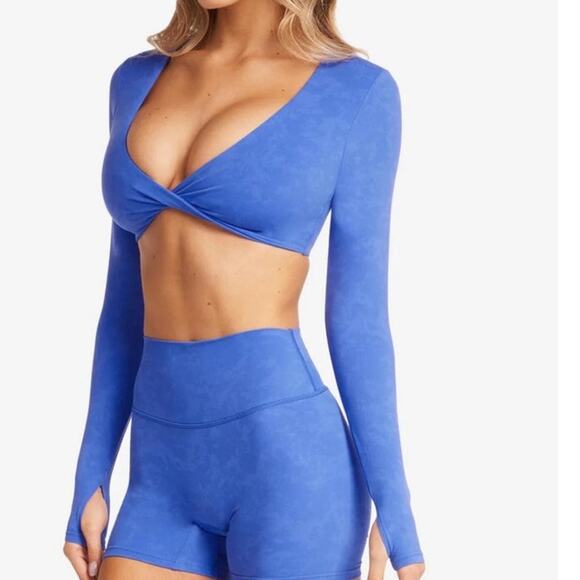 CSBLA Tops - CSB Crop Shop Boutique Long Sleeve Blue Crop Top Twist Front L